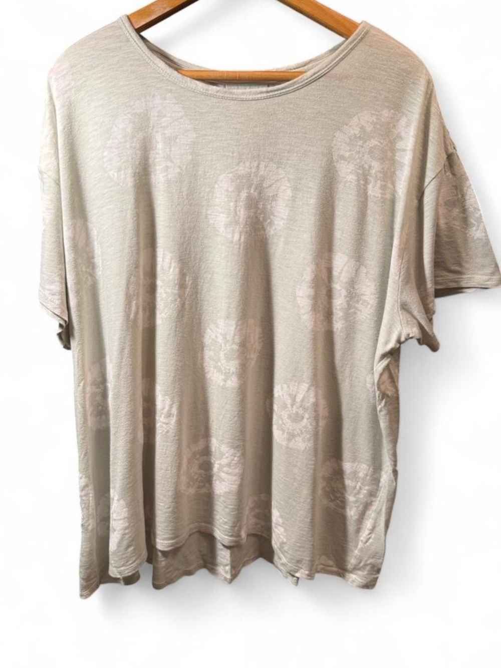 Women’s Relaxed Short-Sleeve Tee in Mint Green